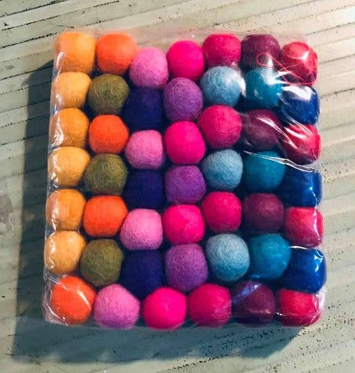 Garland - Wall Décor - Rainbow Ball