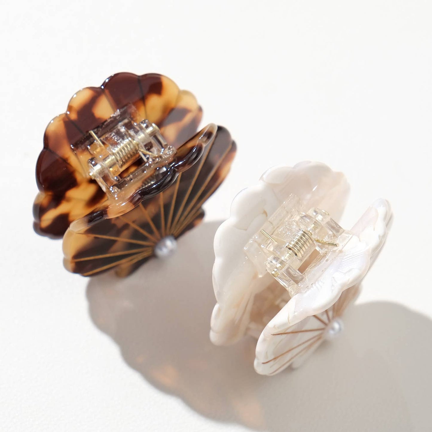 Pearl Seashell Claw Clip