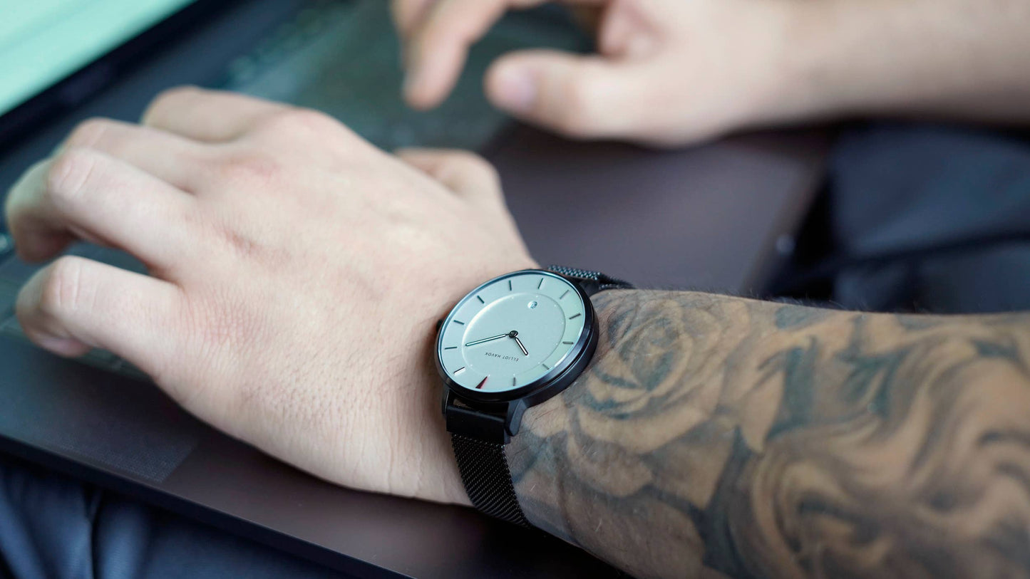 Piano Black Minimalist Mesh - 38mm