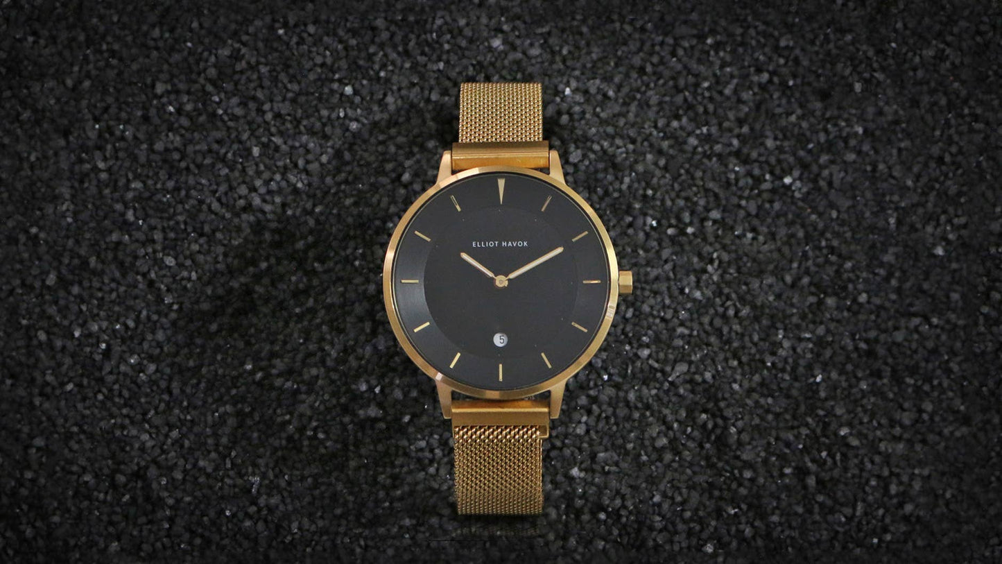Gold Ember Minimalist Mesh Watch - 38mm