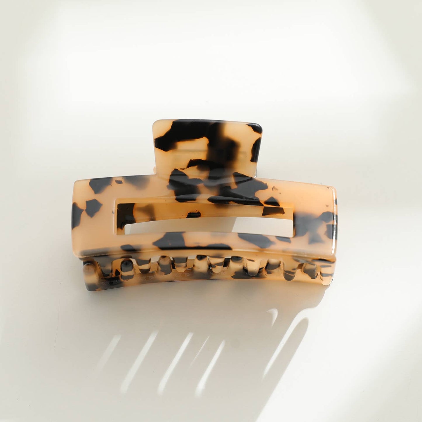 Medium Rectangle Claw Hair Clip