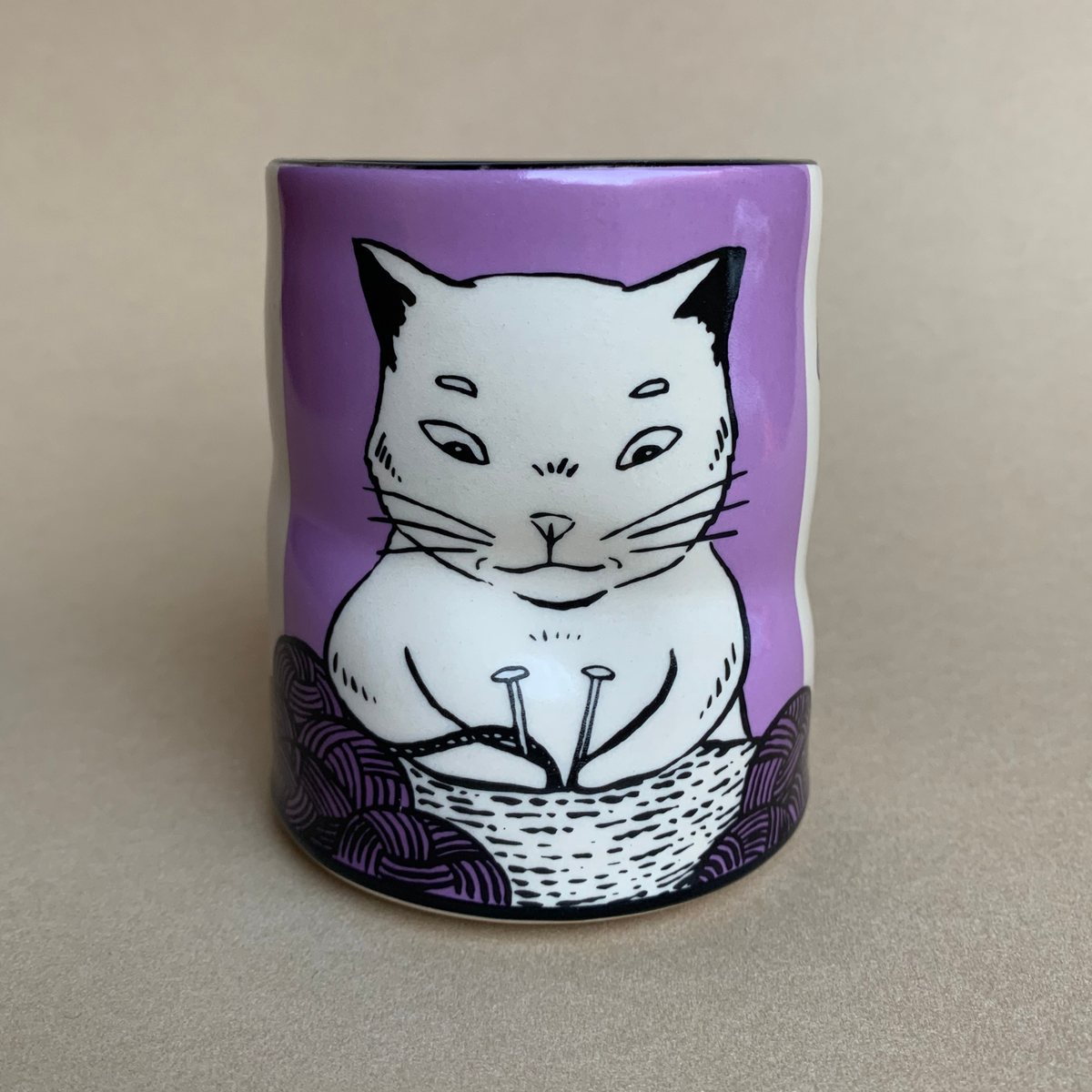 Lucky Cat Knitting Cup - Large Ceramic Christmas Holiday Mug