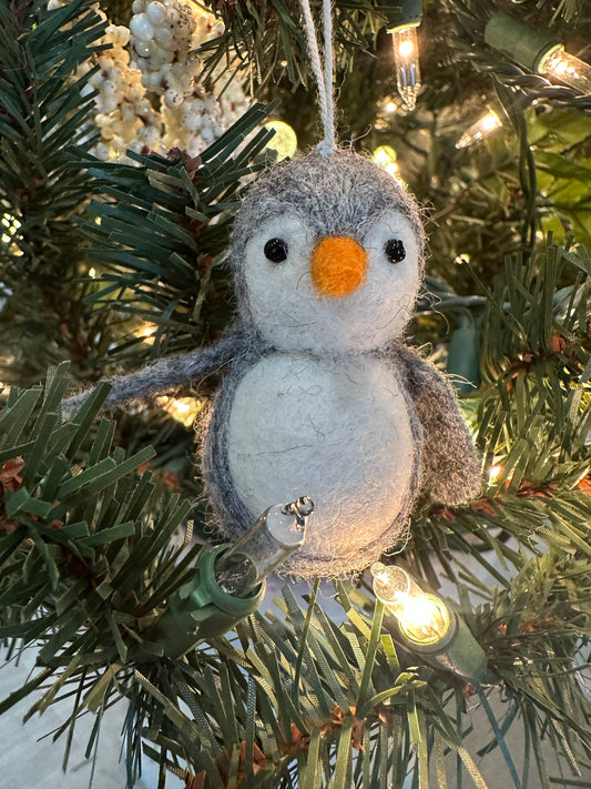 Felt Penguin (Gray) / Handmade Christmas Ornament