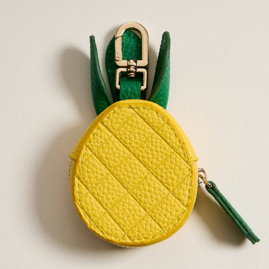 Refined Pineapple Pouch in Textured Leather with Keyring Clip
